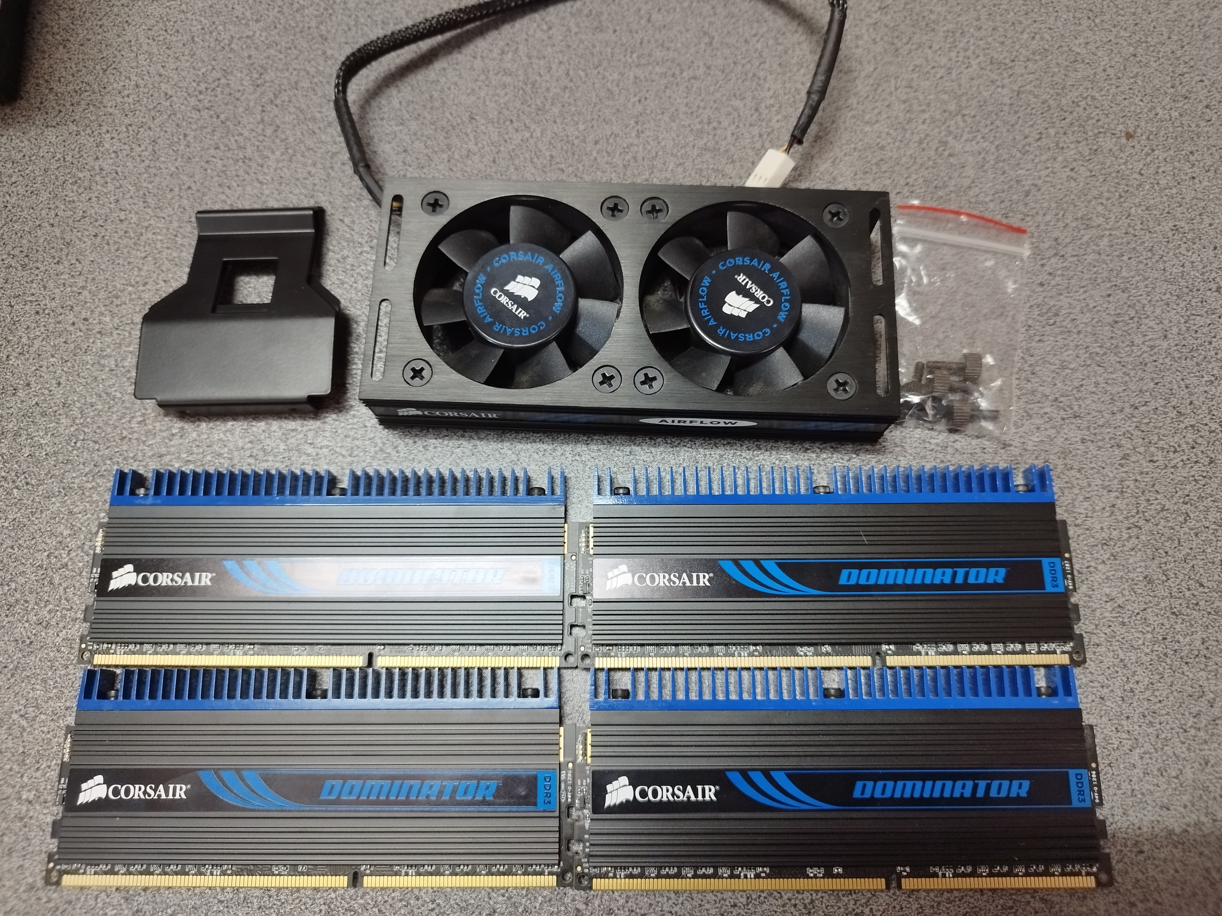 پک رم ۱۶ گیگابایت ddr3 4x4 همراه با فن کورسیر